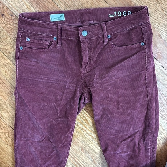 Classic GAP Burgundy Always Skinny Corduroy Pants - Picture 2 of 5